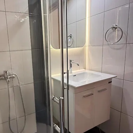 Sarris & Appartement Lindos (Rhodes)