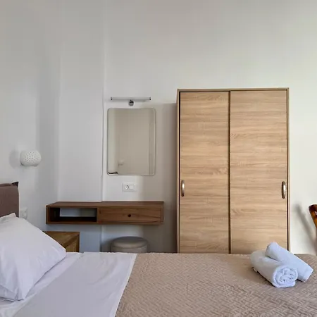 Sarris & Appartement *