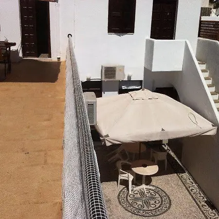 Sarris & Appartement Lindos (Rhodes)