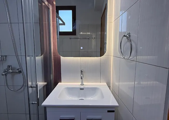 Apartament Sarris & *